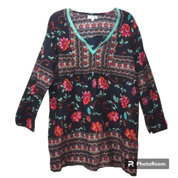 Velzera Black LS Floral Tunic Dress Contrast Crochet Lace Around Split Neck